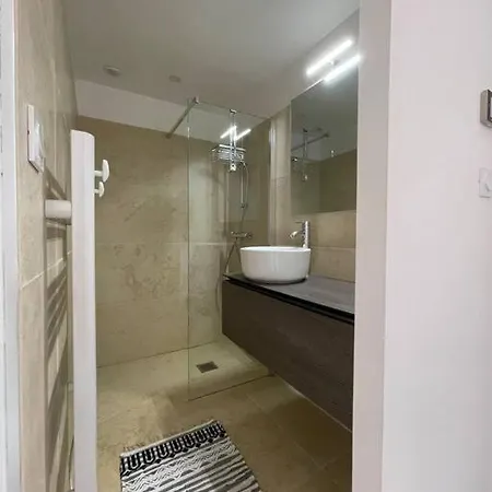 Splendide Villa, Piscine Miroir